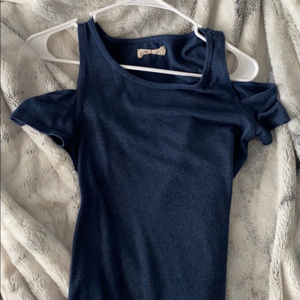 hollister off the shoulder top